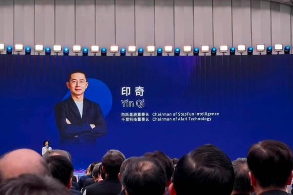 C7娱乐APP：随时随地，畅享娱乐资讯。 - C7智娱